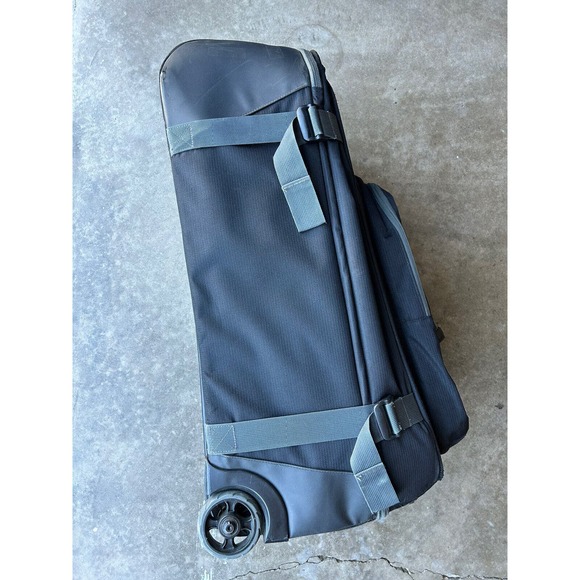Rare Large Oakley Gear Bag 30” Rolling Luggage Duffle Suitcase Tactical Travel - Picture 10 of 16